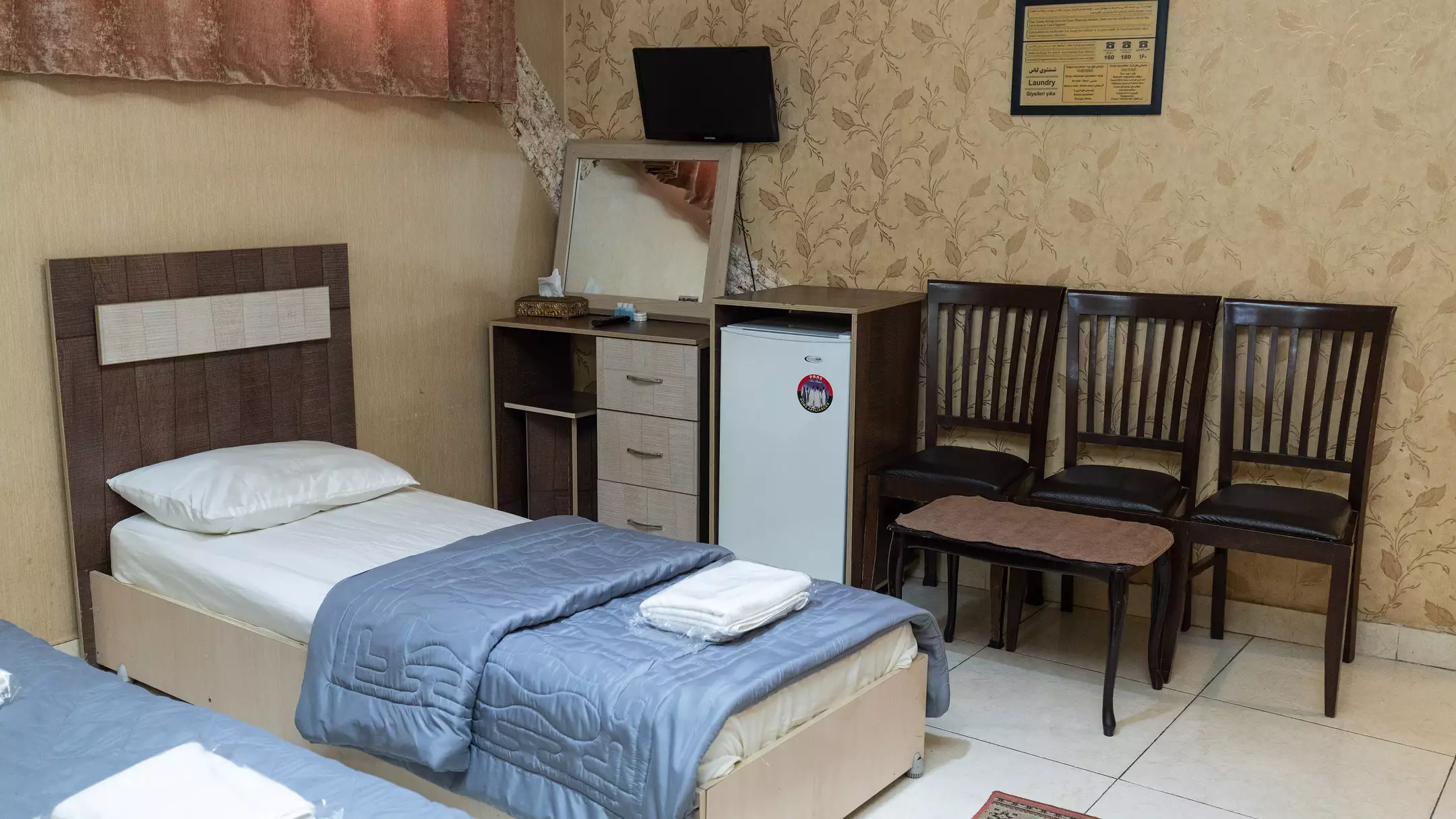 Alibaba https://cdn.alibaba.ir/ostorage/hotel-accommodation-images/674c2e1b7e75320ec907f2a7_هتل سهند - اتاق چهارتخته دبل سینگل (2).webp